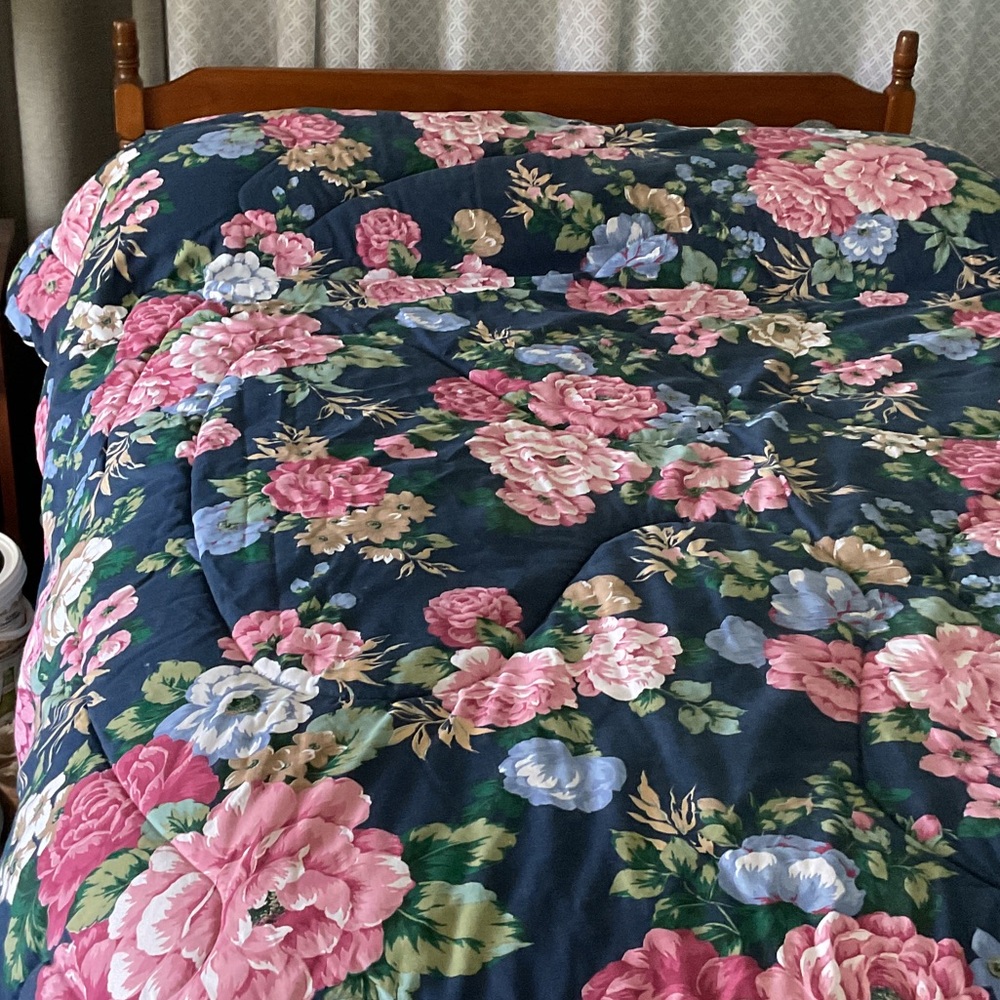 🌸 Vintage ‘Empress Garden’ king comforter. Never used. Rare pattern. - Picture 2 of 16